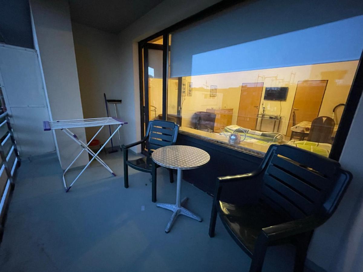 Schoene Einfache Ferienwohnung Mitten In Oldenburg Buitenkant foto