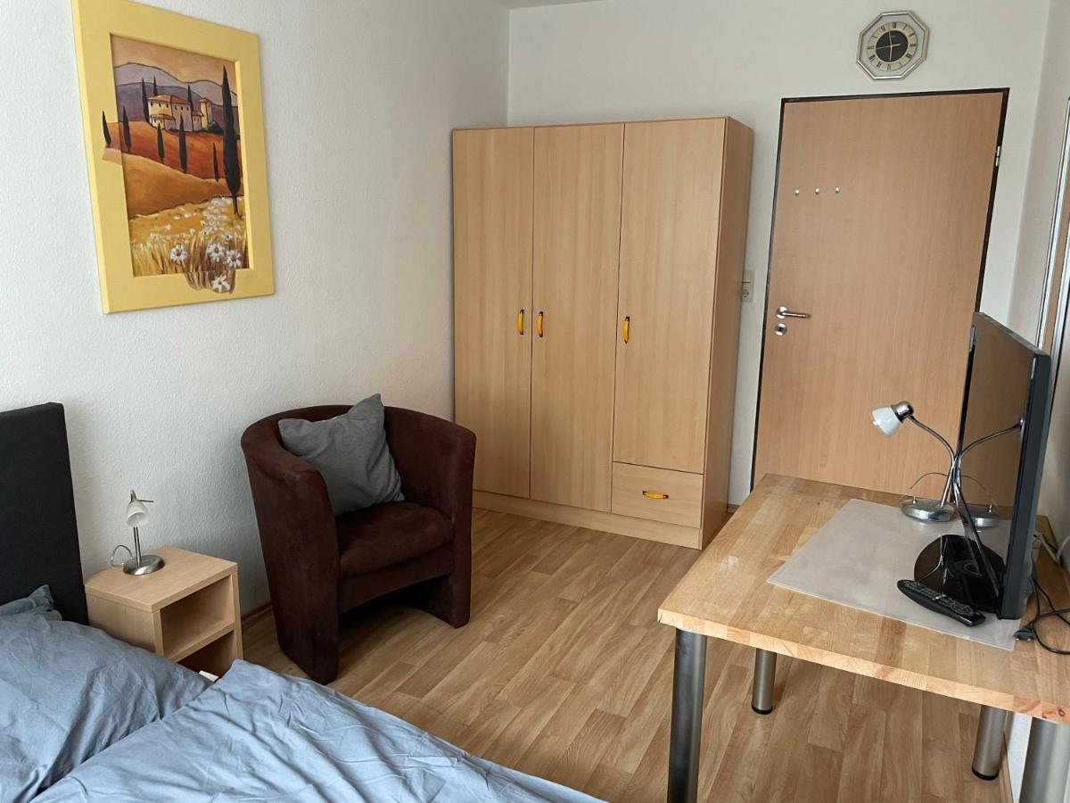 Schoene Einfache Ferienwohnung Mitten In Oldenburg Buitenkant foto