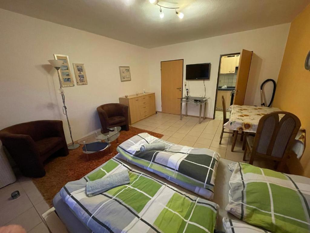 Schoene Einfache Ferienwohnung Mitten In Oldenburg Buitenkant foto